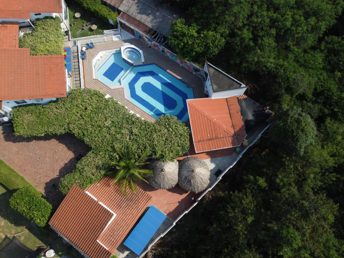 Villa Alejandra Girardot Exterior photo