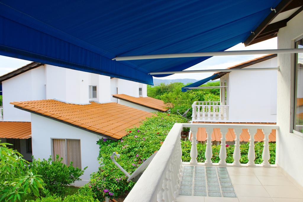 Villa Alejandra Girardot Exterior photo